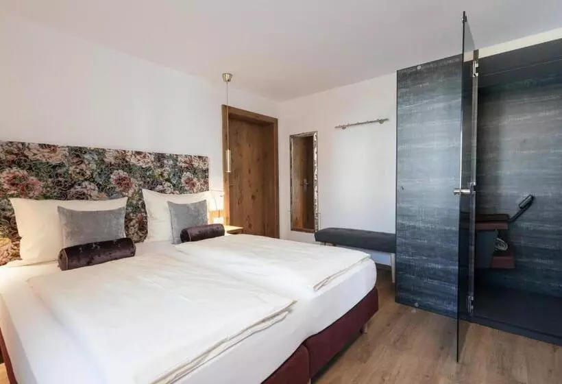 Hotelli Viktorias Home Kufstein