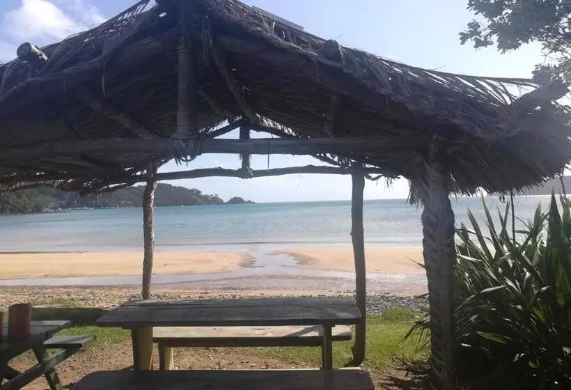 Aamiaismajoitus (B&B) Mulberry Grove Retreat