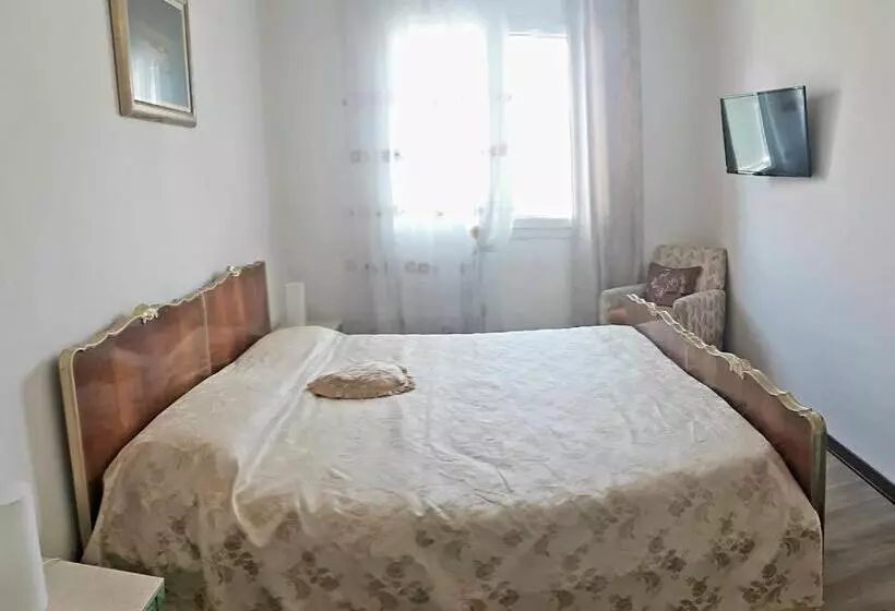 ベッドアンドブレックファースト Pop Art House Near Venice