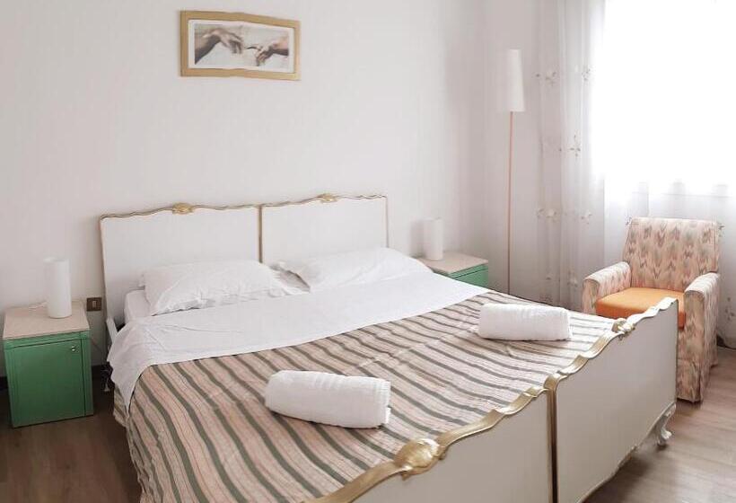 مبيت وإفطار Pop Art House Near Venice