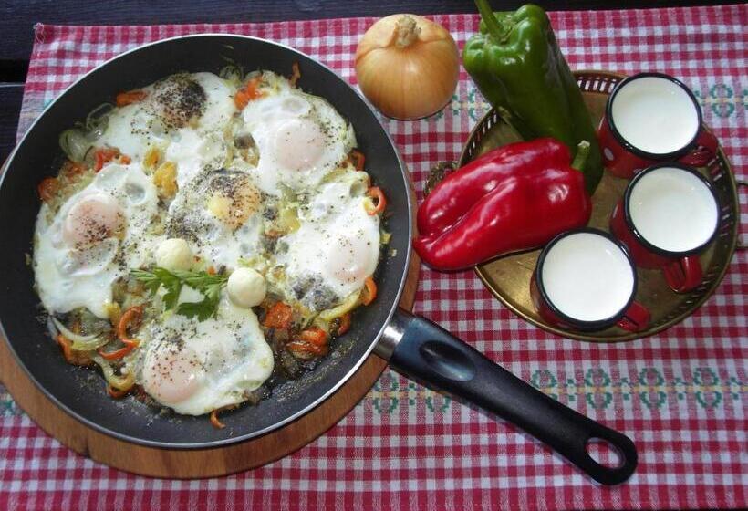 تختخواب و صبحانه River View