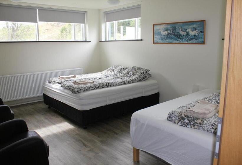 هتل Ljósavatn Guesthouse