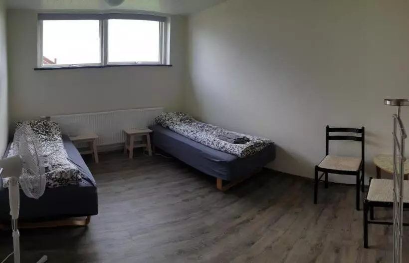 هتل Ljósavatn Guesthouse