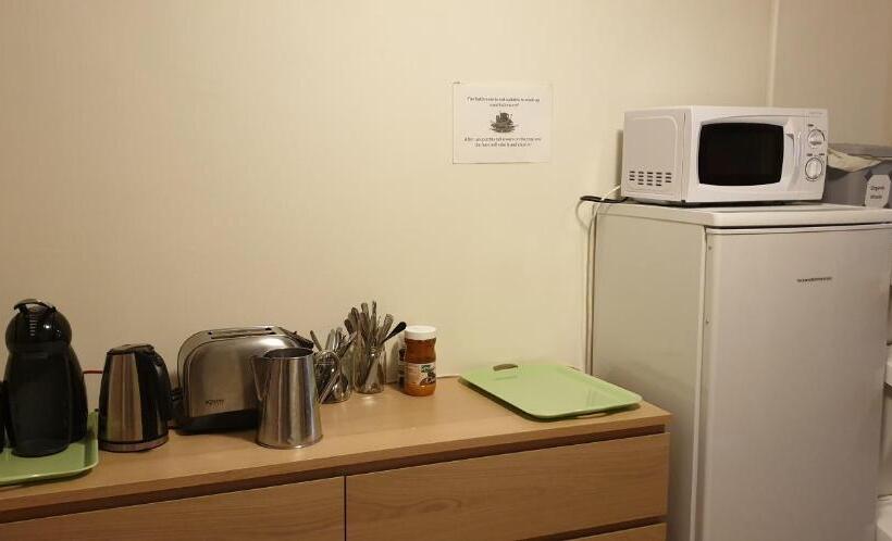 هتل Ljósavatn Guesthouse