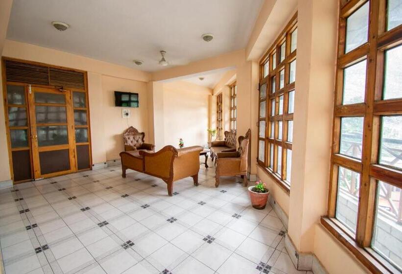 בית מלון כפרי Octave Himalayan Hamlet