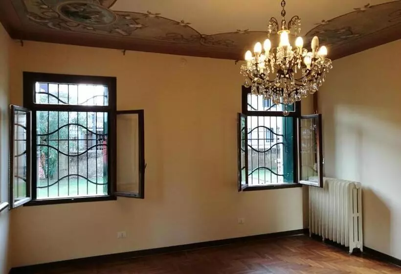 ペンション Appartamento Degli Alfieri