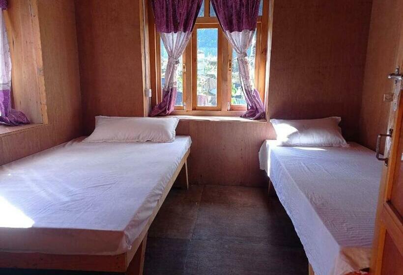 پانسیون Me Very Happy Guesthouse