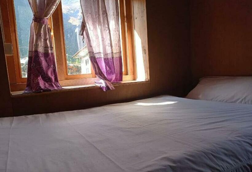 پانسیون Me Very Happy Guesthouse