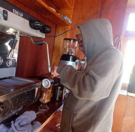 پانسیون Me Very Happy Guesthouse