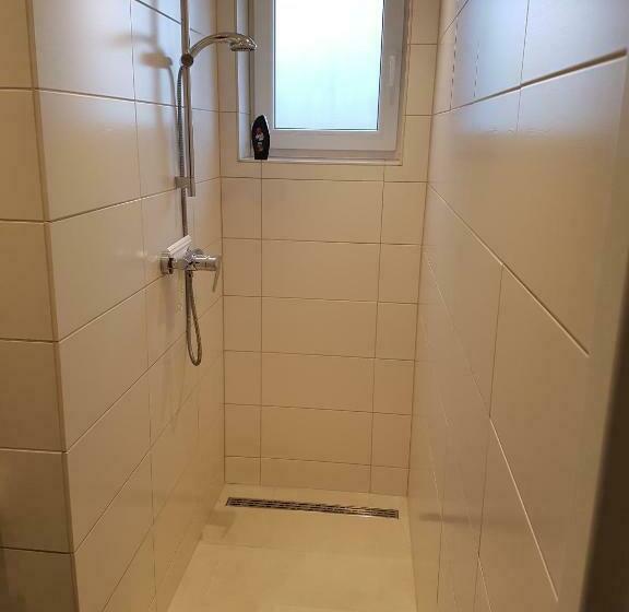 פנסיון Monteurzimmer Jusy