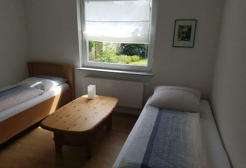 פנסיון Monteurzimmer Jusy