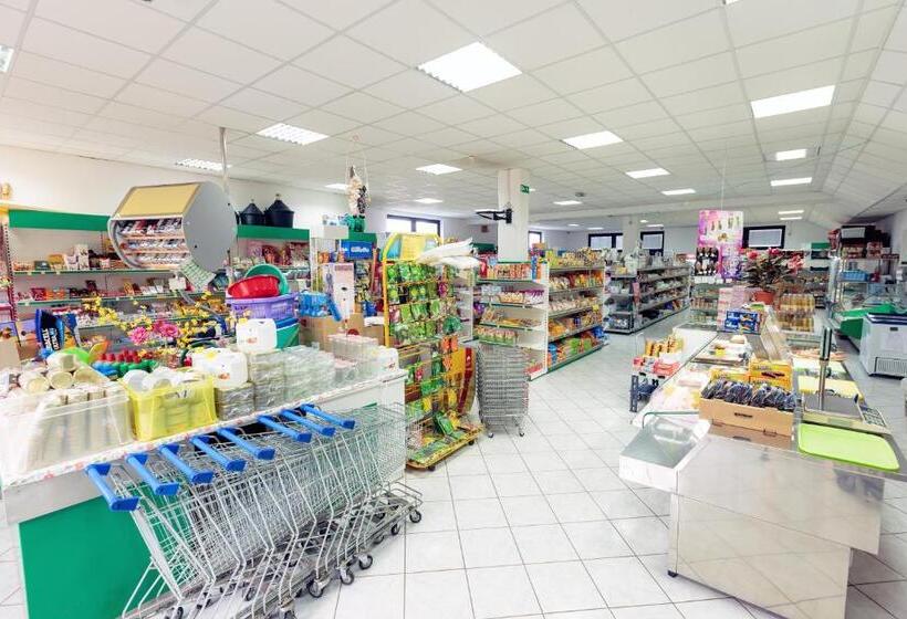 هاستل župančičev Hram