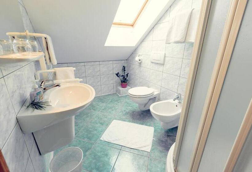 هاستل župančičev Hram