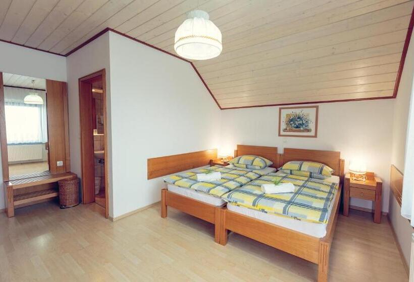 هاستل župančičev Hram