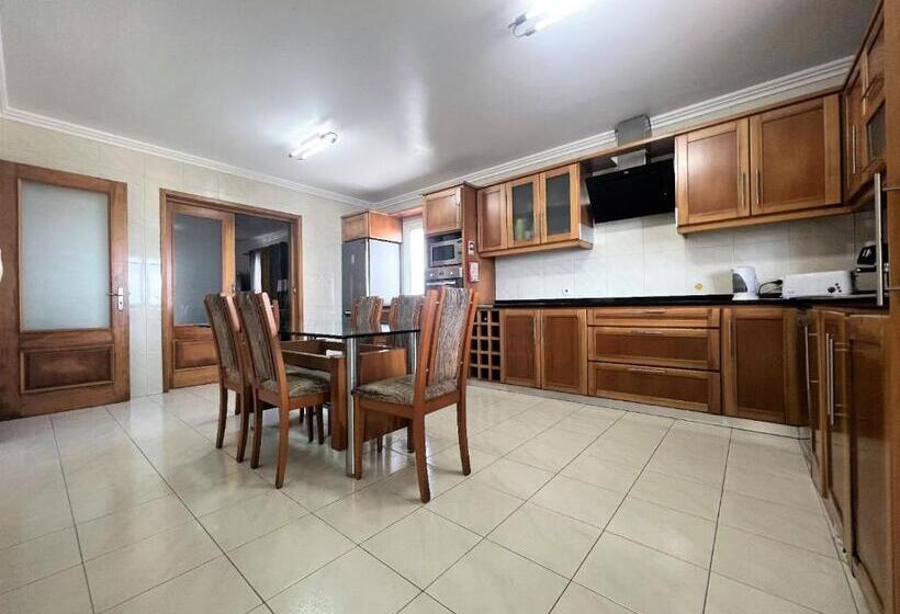 تختخواب و صبحانه Villarelva