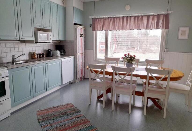 Montolan Koulun Majatalo