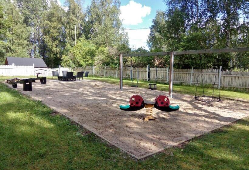 Montolan Koulun Majatalo