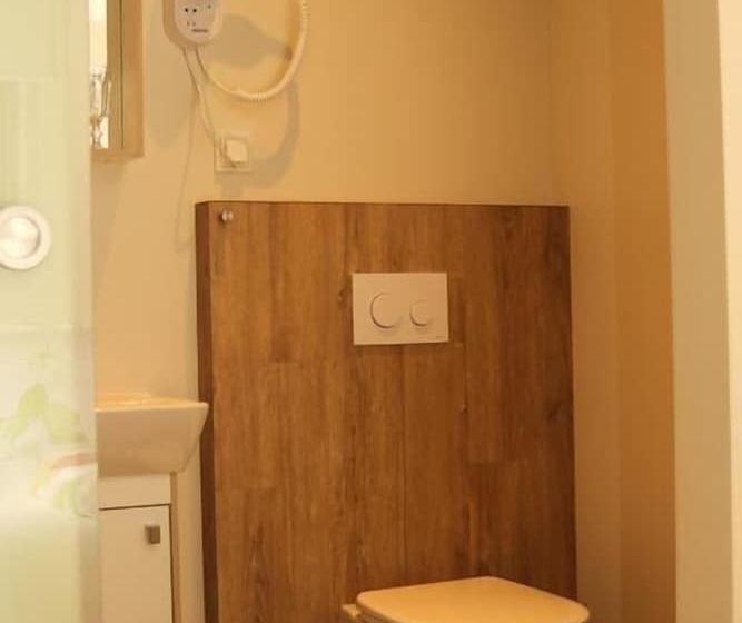 پانسیون 1a Guesthouse