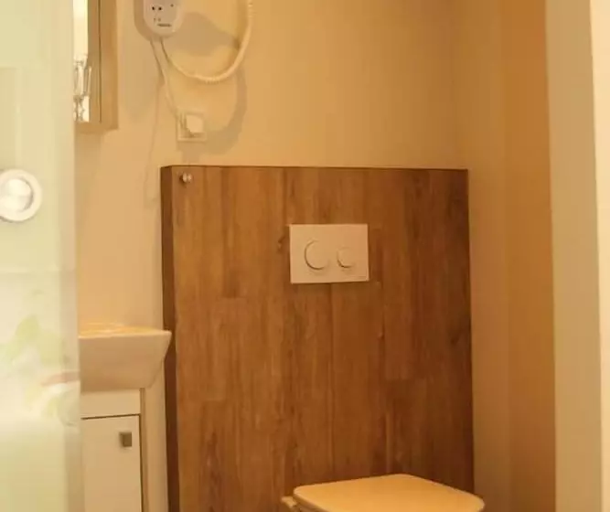 پانسیون 1a Guesthouse