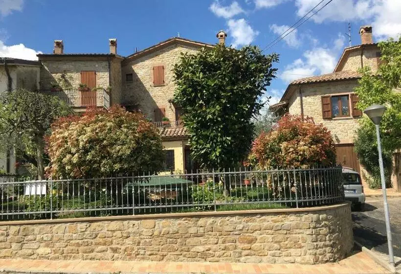 Majatalo Appartamenti E Camere Il Poggio Di D Angeli Lidia