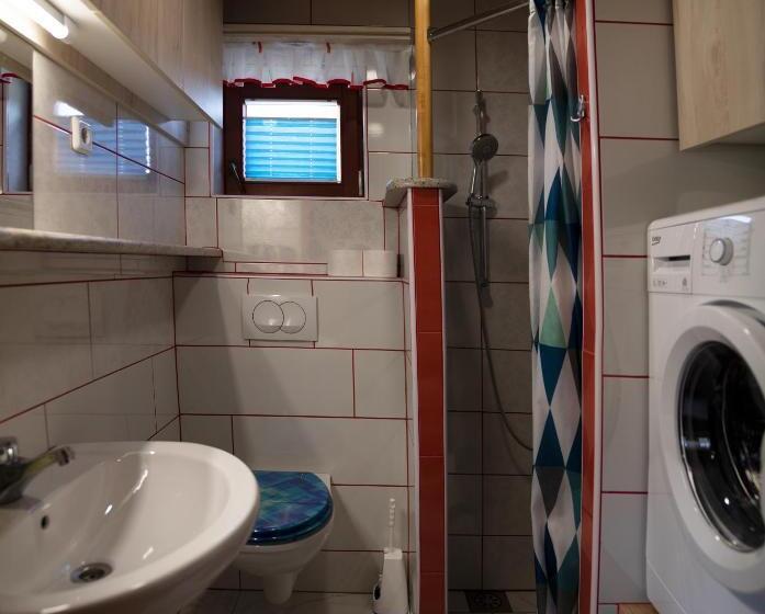 پانسیون Bee House Maya