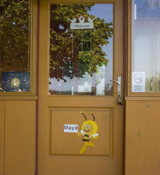پانسیون Bee House Maya