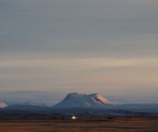 پانسیون Lindartun Guesthouse