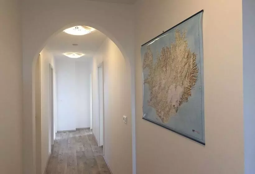پانسیون Lindartun Guesthouse