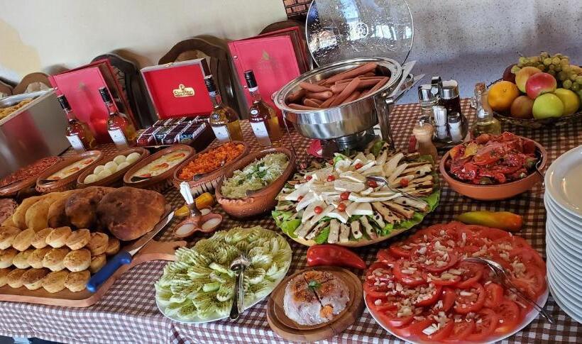 استراحتگاه Cuki Residence