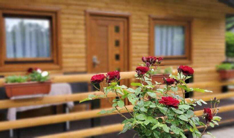 استراحتگاه Cuki Residence