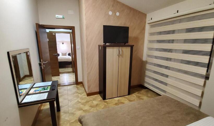 استراحتگاه Cuki Residence