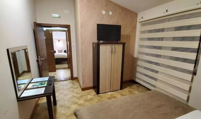 استراحتگاه Cuki Residence