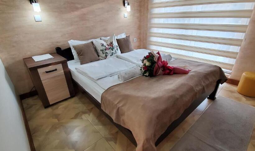 استراحتگاه Cuki Residence