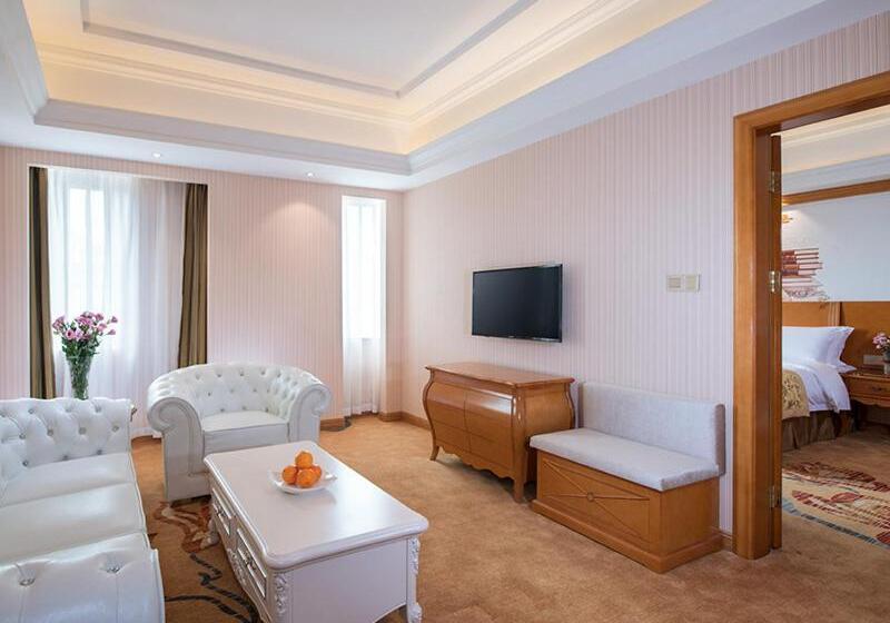 Vienna International Hotel Guangzhou Xintang Jean Fangzhicheng