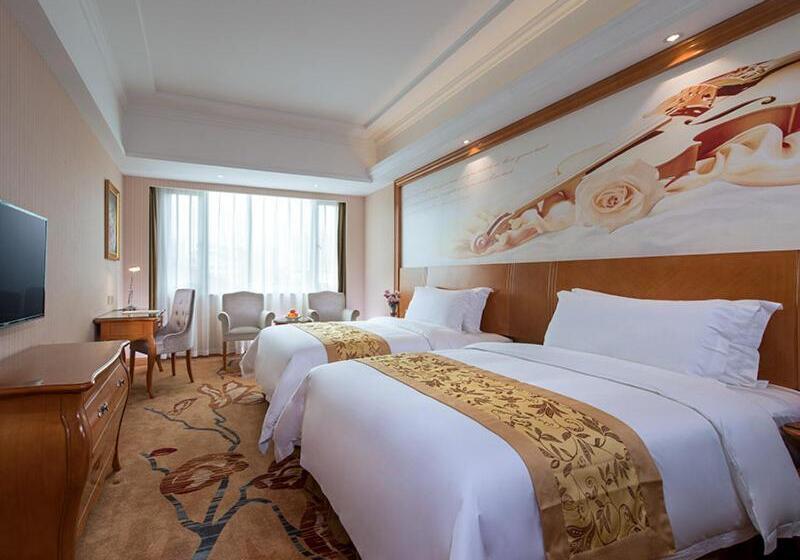 Vienna International Hotel Guangzhou Xintang Jean Fangzhicheng