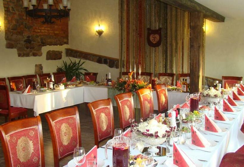 هاستل Pūteļkrogs