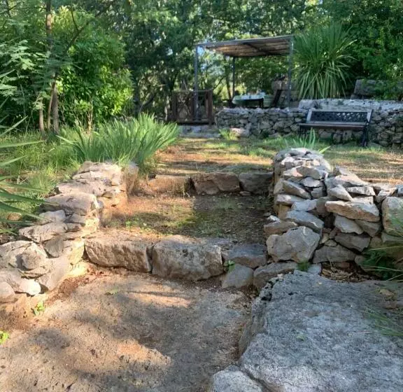 Aamiaismajoitus (B&B) Chambre D Hôtes Climatisée Avec Terrasse Et Spa