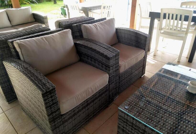 هتل Gites Vasseaux