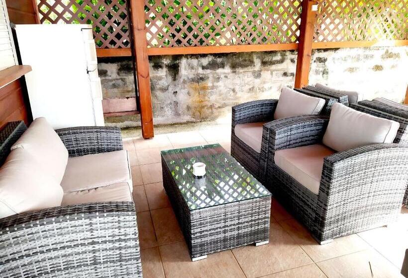 هتل Gites Vasseaux