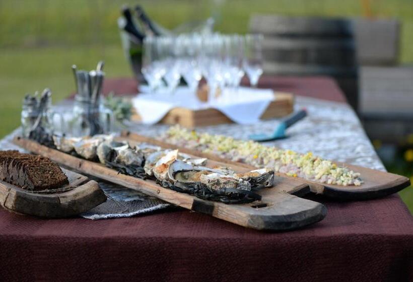 هتل Luscher & Matiesen Muhu Winehouse