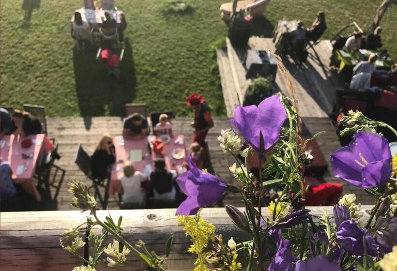 هتل Luscher & Matiesen Muhu Winehouse