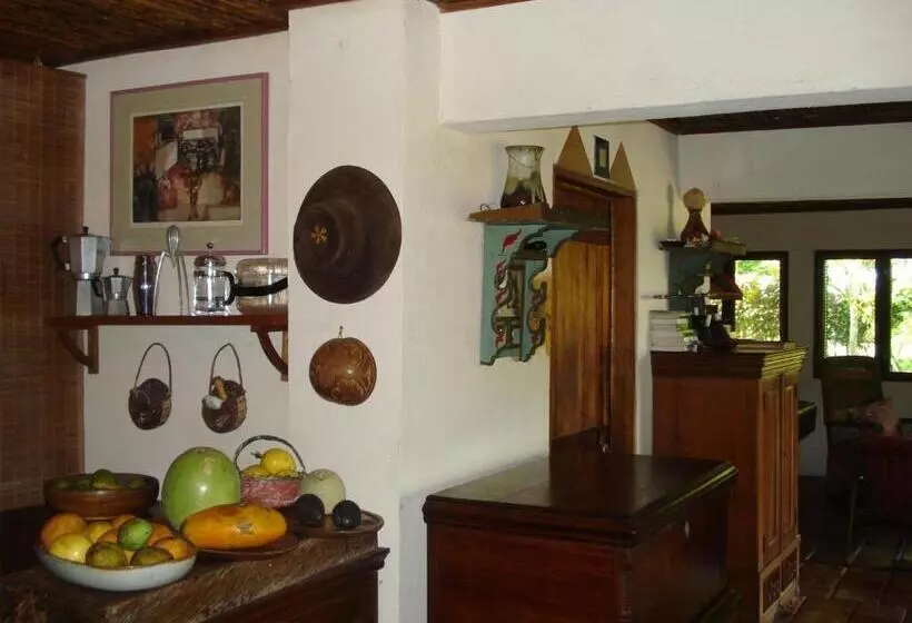 Hotelli Veragua River House