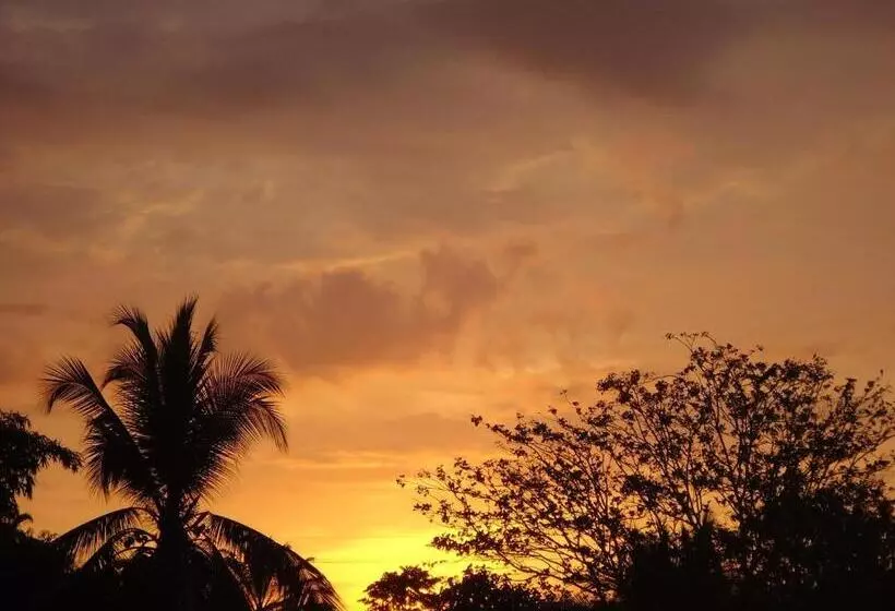 Hotelli Veragua River House