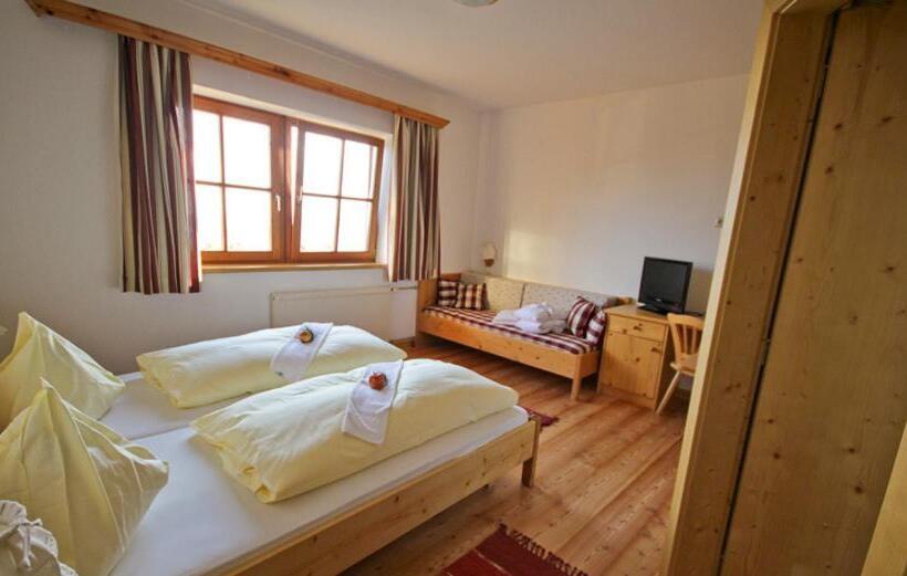 פנסיון Almdorf Tonnerhütte