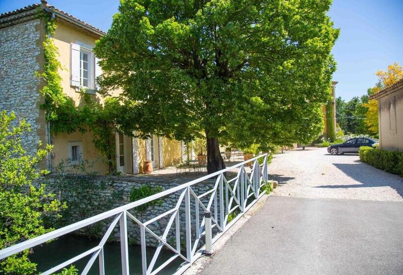 펜션 Domaine De Blanche Fleur