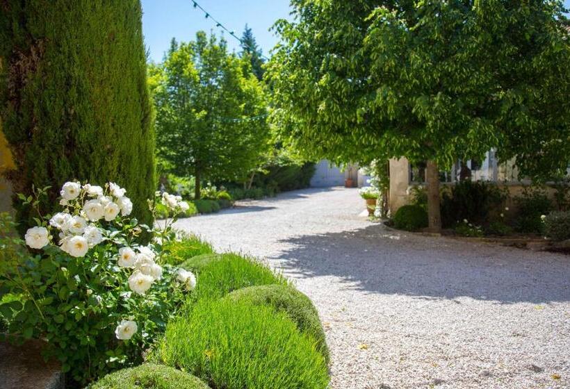 펜션 Domaine De Blanche Fleur