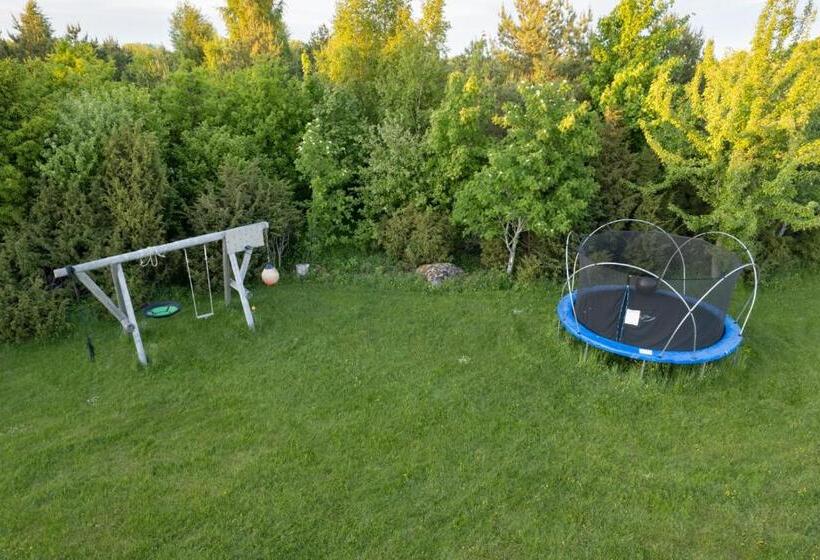 پانسیون Pruuli Holiday Farm