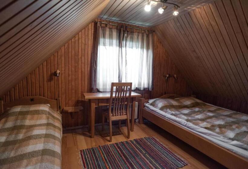 پانسیون Pruuli Holiday Farm