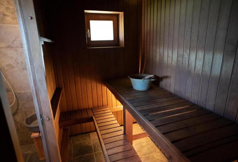 پانسیون Pruuli Holiday Farm