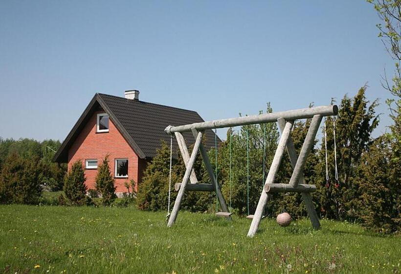 پانسیون Pruuli Holiday Farm